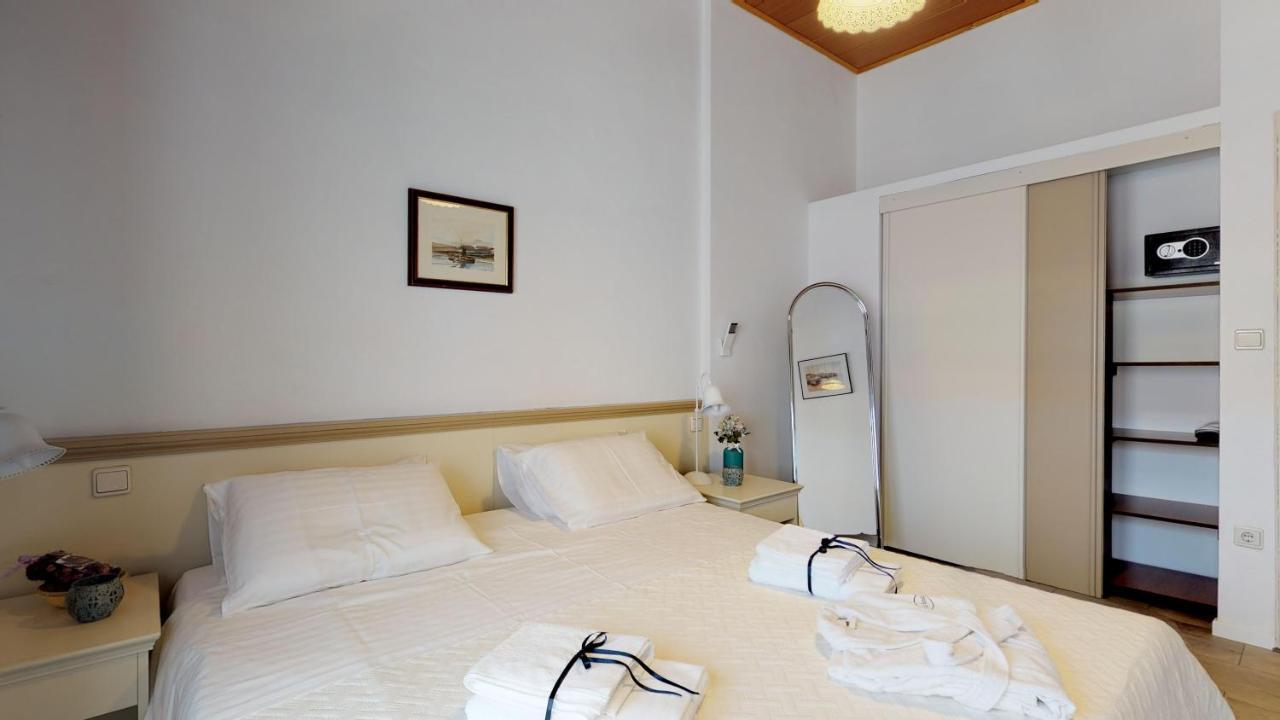 Lora Deluxe Superior 5 Star Apartment, Your Piece Of Heaven By The Sea & Park With Sea & Park View Novigrad  Bagian luar foto