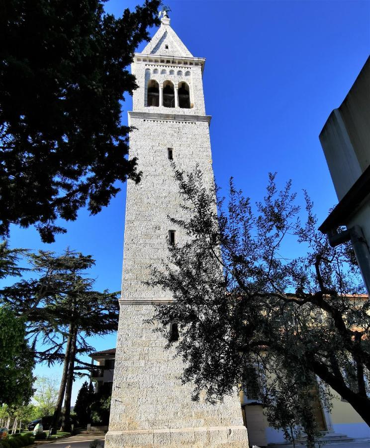 Lora Deluxe Superior 5 Star Apartment, Your Piece Of Heaven By The Sea & Park With Sea & Park View Novigrad  Bagian luar foto
