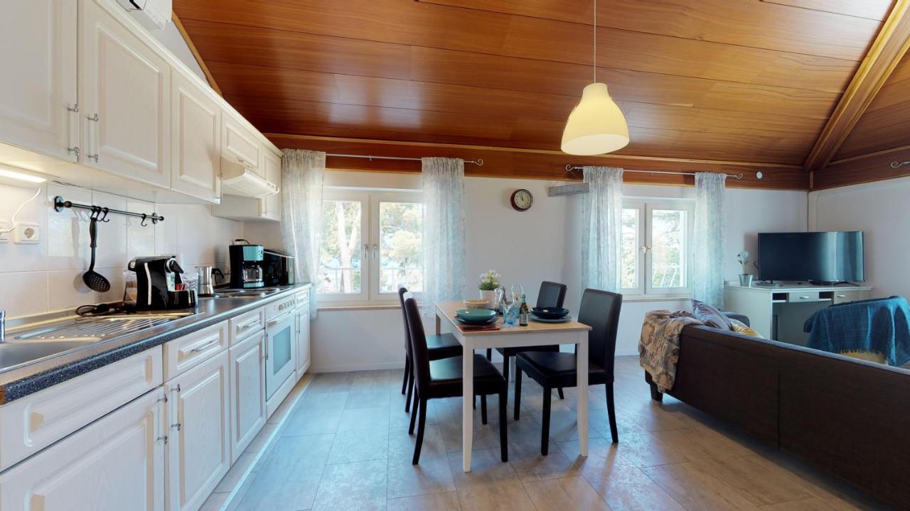 Lora Deluxe Superior 5 Star Apartment, Your Piece Of Heaven By The Sea & Park With Sea & Park View Novigrad  Bagian luar foto