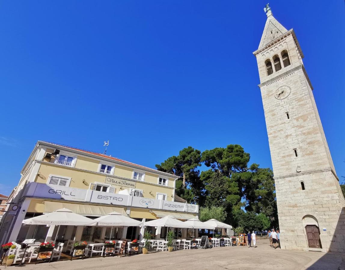 Lora Deluxe Superior 5 Star Apartment, Your Piece Of Heaven By The Sea & Park With Sea & Park View Novigrad  Bagian luar foto