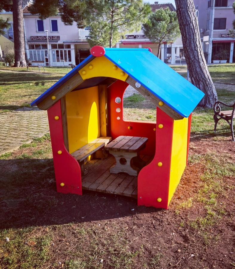 Lora Deluxe Superior 5 Star Apartment, Your Piece Of Heaven By The Sea & Park With Sea & Park View Novigrad  Bagian luar foto